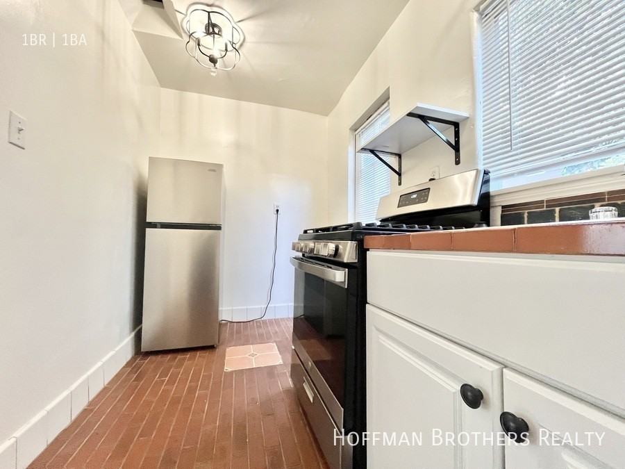 407 S Coronado St #1 - Photo 2 of 10