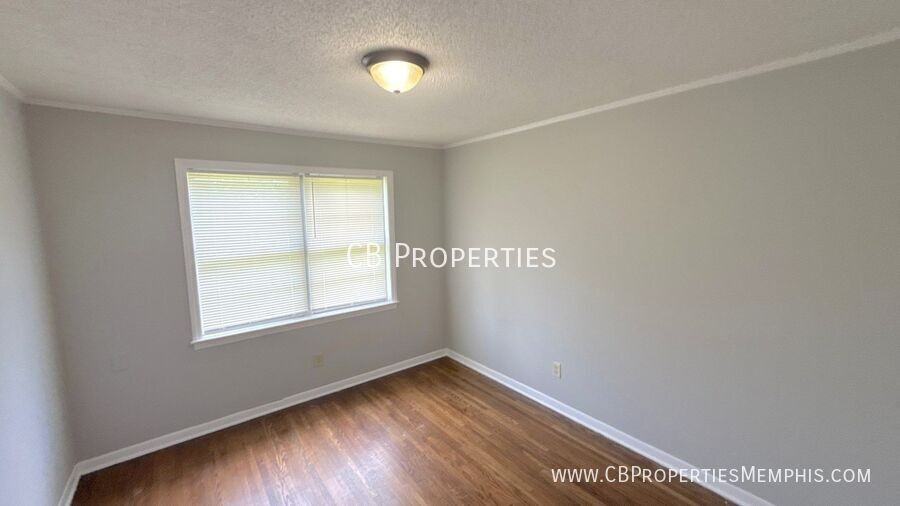 2991 Robbiedon St - Photo 6 of 11