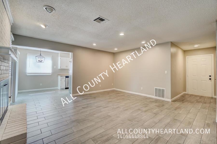 1528 Apollo Rd - Photo 2 of 19