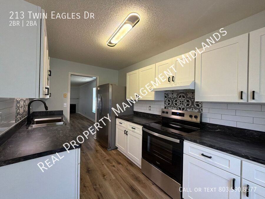 213 Twin Eagles Dr - Photo 3 of 14