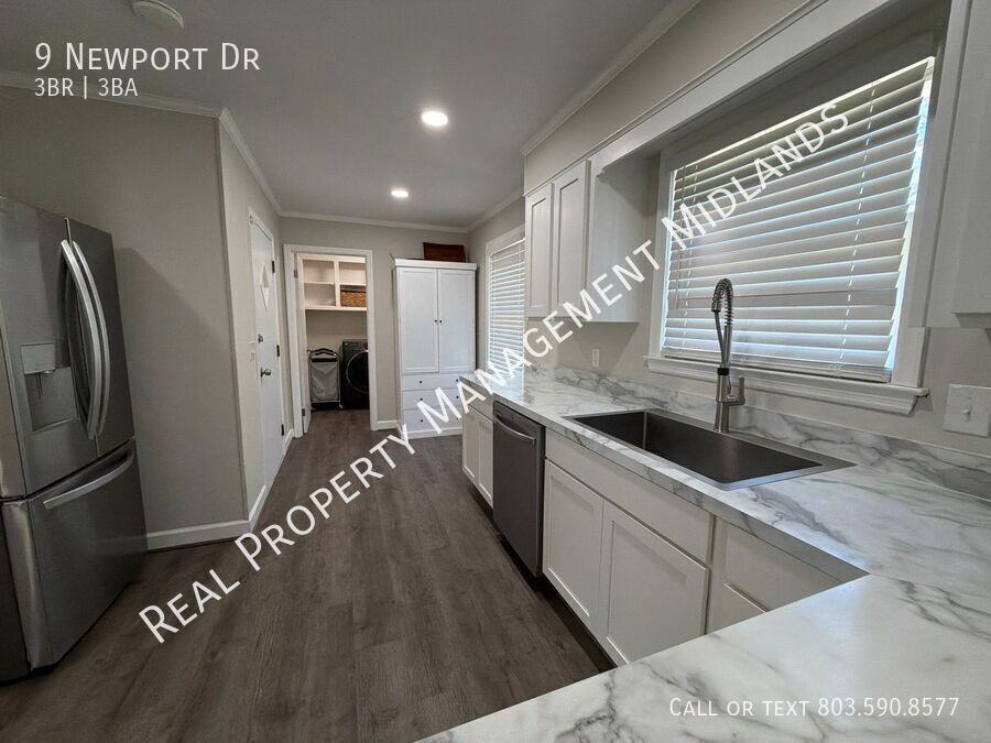 9 Newport Dr - Photo 5 of 25
