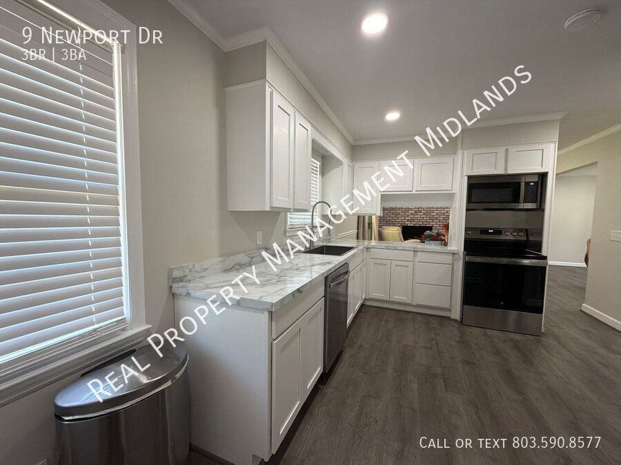 9 Newport Dr - Photo 7 of 25