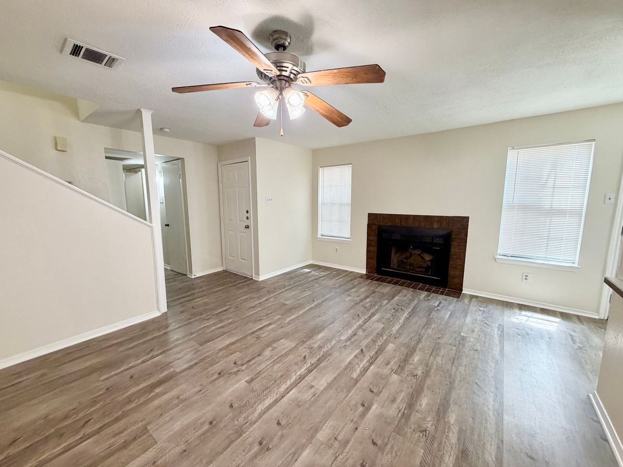 3825 Kimberly Dr - Photo 2 of 22