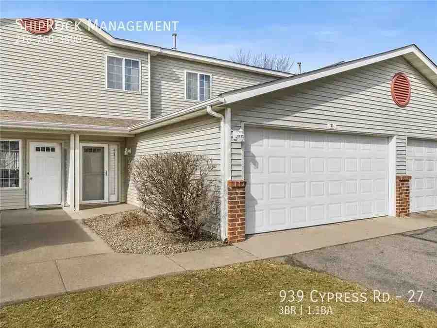 939 Cypress Rd #27 - Photo 2 of 23