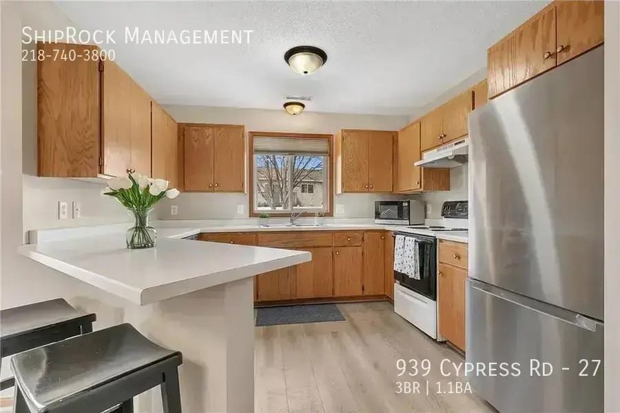 939 Cypress Rd #27 - Photo 6 of 23