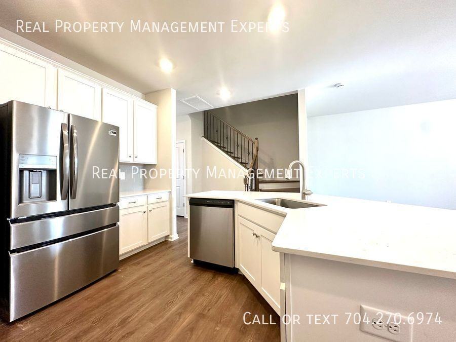 13123 Cottage Crest Ln - Photo 6 of 24