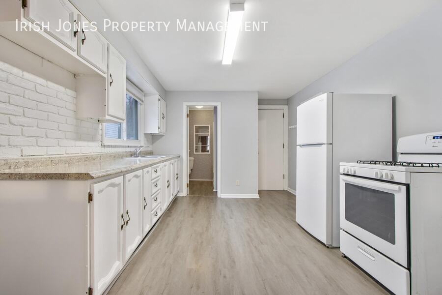 50 Ryan St #1 - Photo 5 of 18