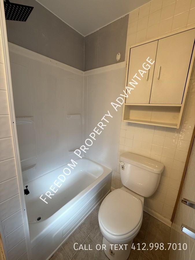 1002 Indiana Ave - Photo 7 of 16