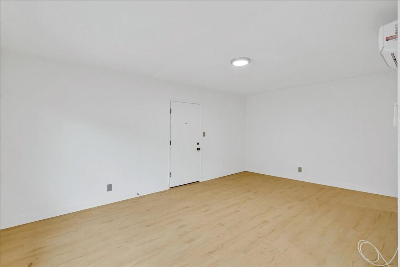 1347 N Las Palmas Ave #06 - Photo 4 of 14