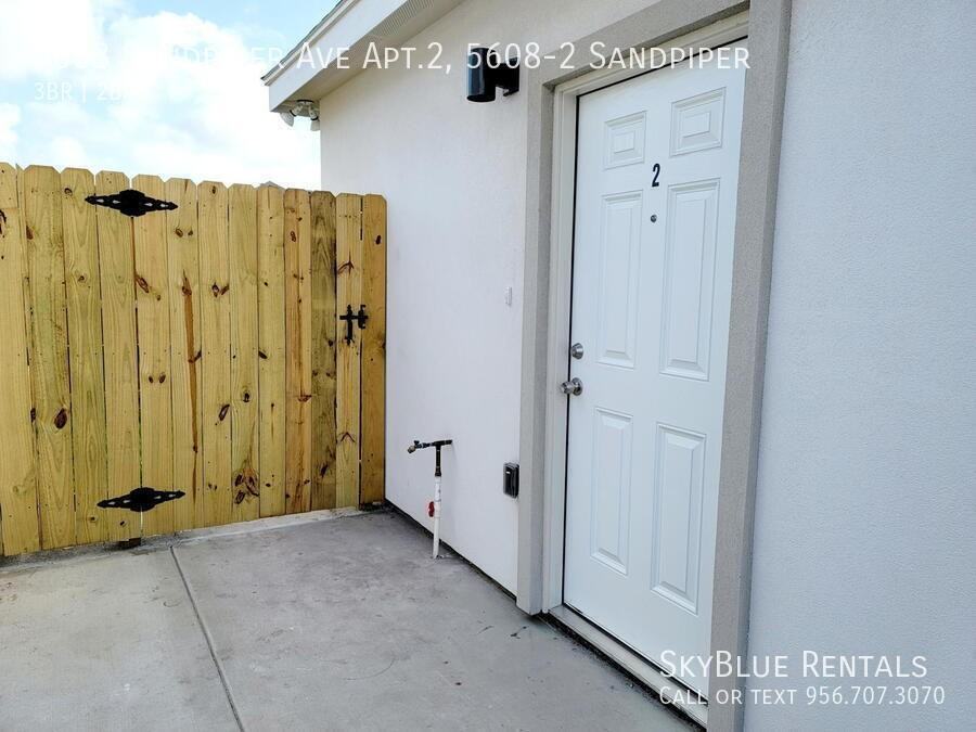 5608 Sandpiper Ave Apt 2 - Photo 4 of 9