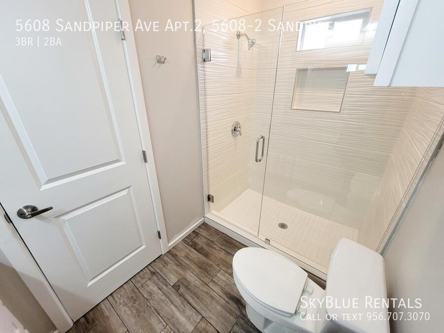 5608 Sandpiper Ave Apt 2 - Photo 7 of 9