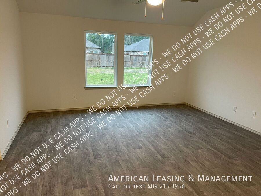 1585 Holly Trl - Photo 6 of 16