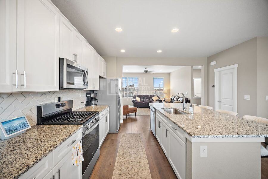 2402 Pony Club Ln - Photo 6 of 23