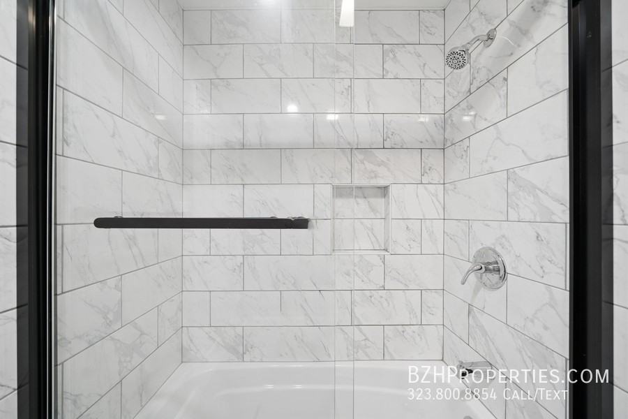 1545 W 23rd St - Photo 7 of 11