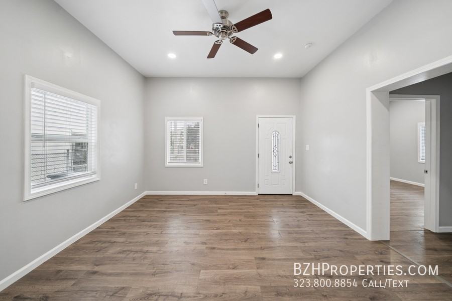 1543 W 23rd St - Photo 5 of 21