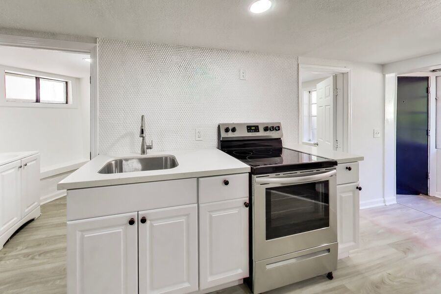 7361 Claremont Ave #03 - Photo 3 of 18