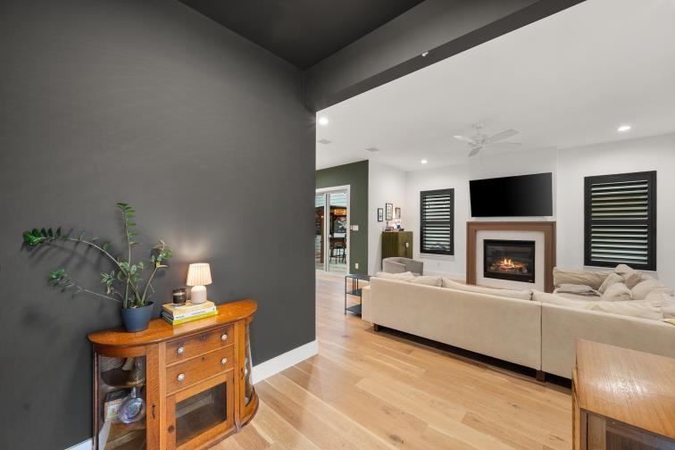 2240 Dalford St #NA - Photo 3 of 20
