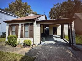 featured image of 655 26th St #NA