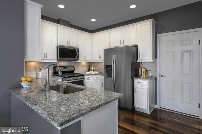 679A E Church St #679A - Photo 4 of 23