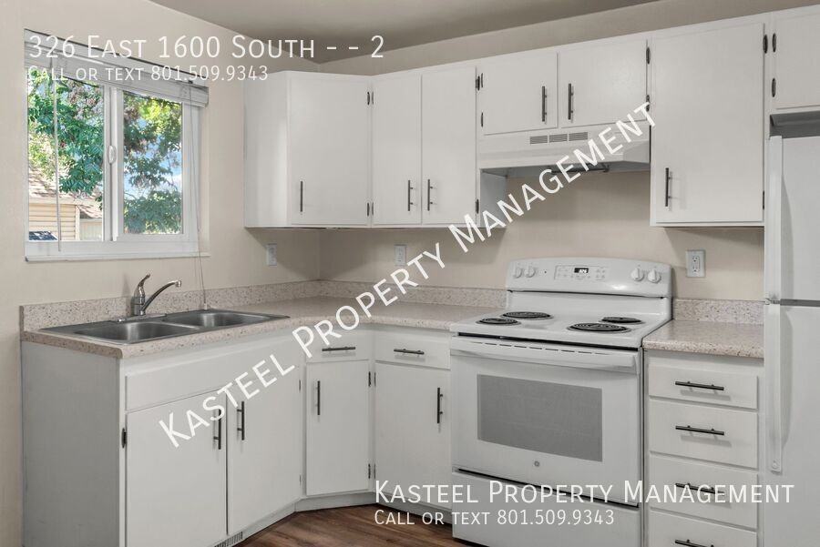 326 E 1600 S #2 - Photo 6 of 21