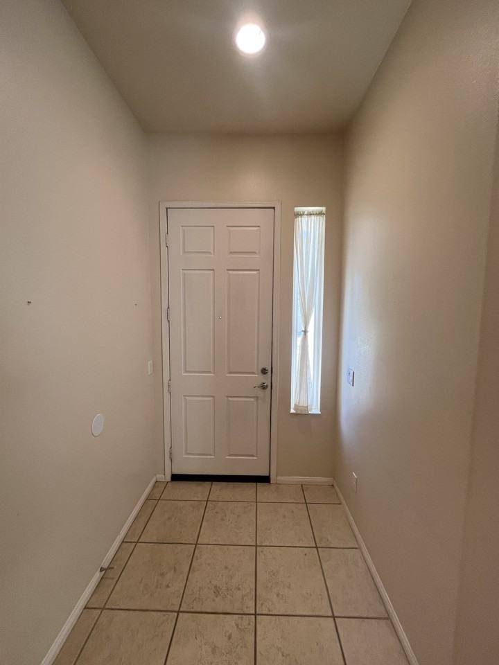 525 Brooklawn Dr #NA - Photo 7 of 50