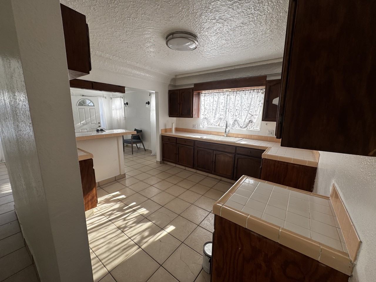 1307 W 56th St #NA - Photo 2 of 5