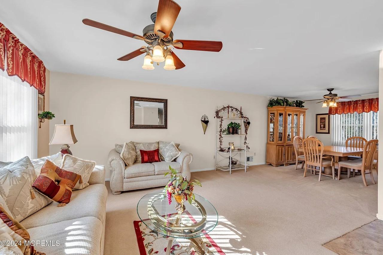 10 Mistletoe Ct #NA - Photo 7 of 8