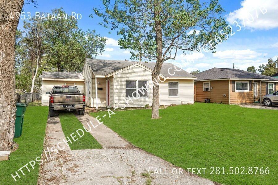 4953 Bataan Rd - Photo 3 of 20