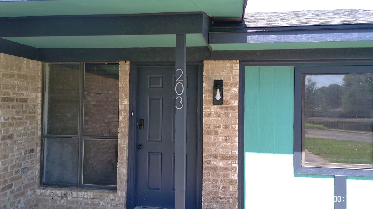 203 Idylwood Dr #NA - Photo 4 of 40