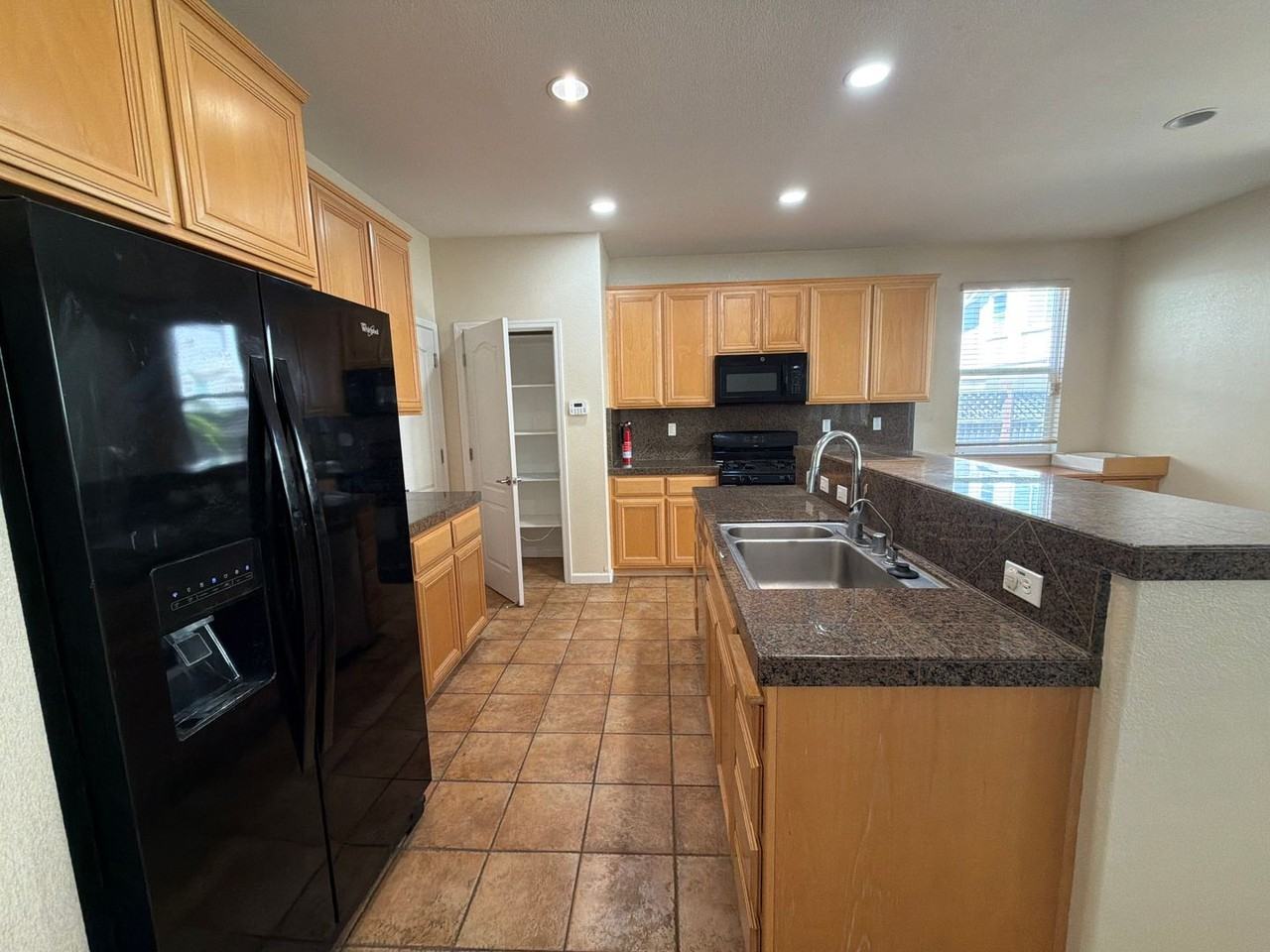 1866 White Sands St - Photo 2 of 12