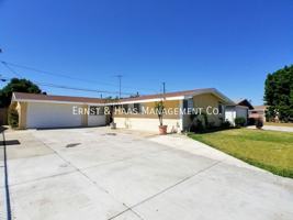 featured image of 3310 E Curry St