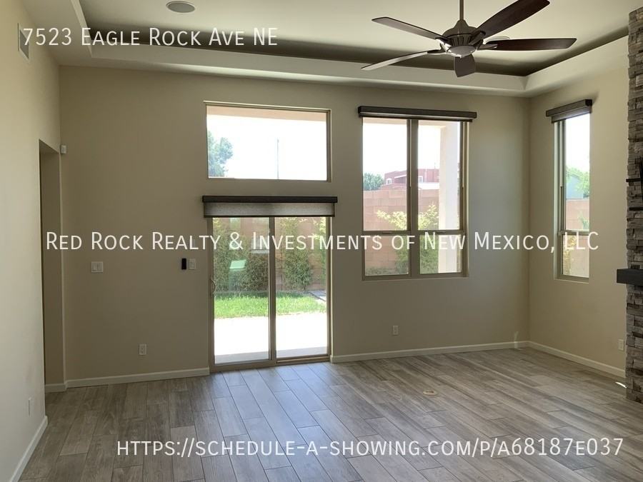 7523 Eagle Rock Ave Ne - Photo 5 of 27