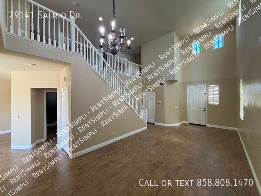 29141 Salrio Dr - Photo 6 of 31