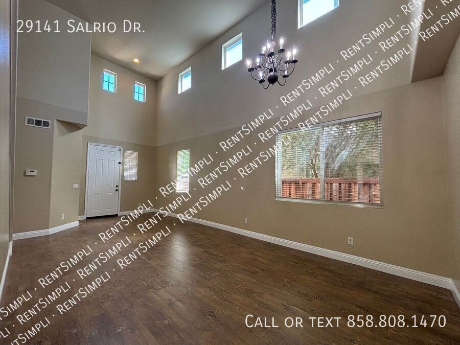 29141 Salrio Dr - Photo 7 of 31