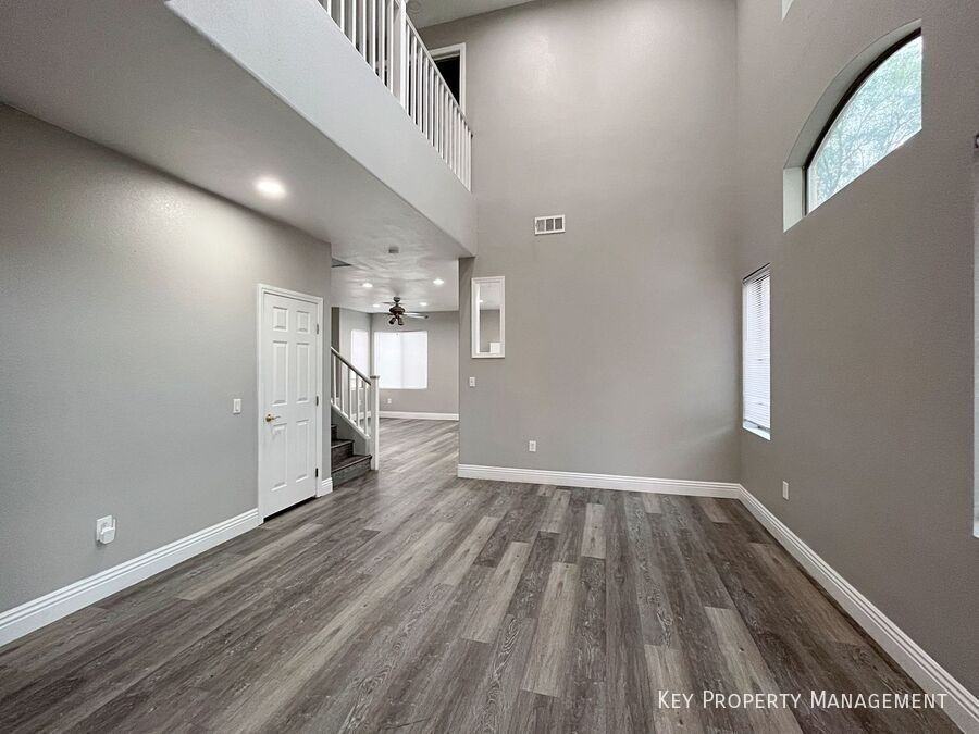 6259 Copper Light St - Photo 3 of 26