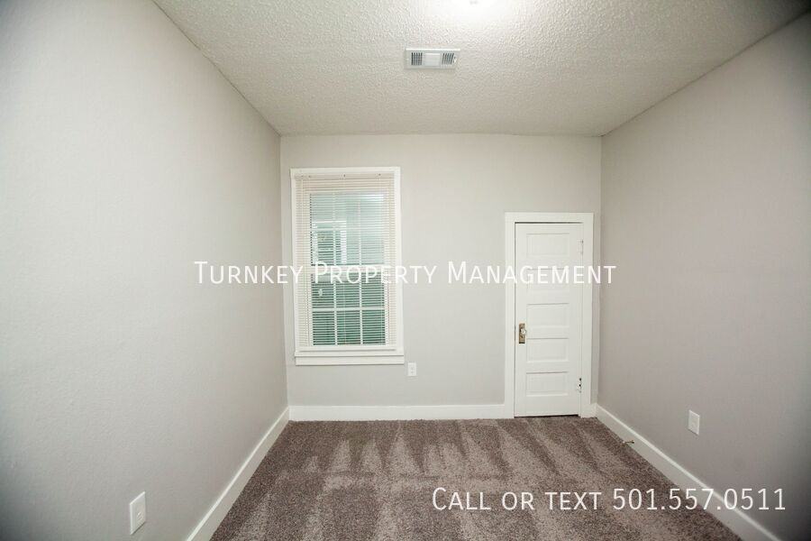 1415 S Cedar St - Photo 6 of 13