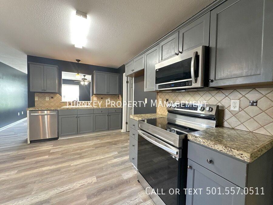 2919 Gage Dr - Photo 2 of 13