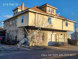 featured image of 19 N Pine St