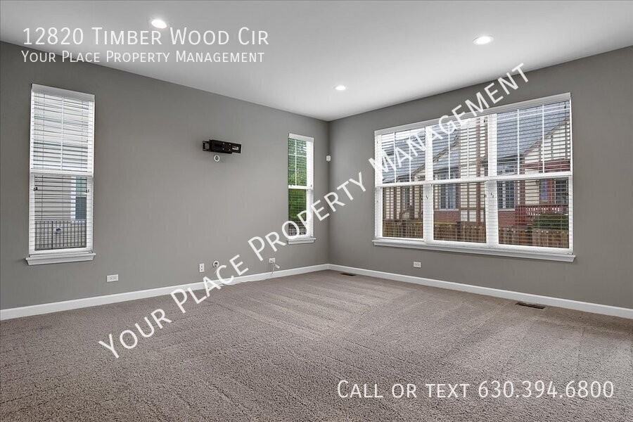 12820 Timber Wood Cir - Photo 5 of 37