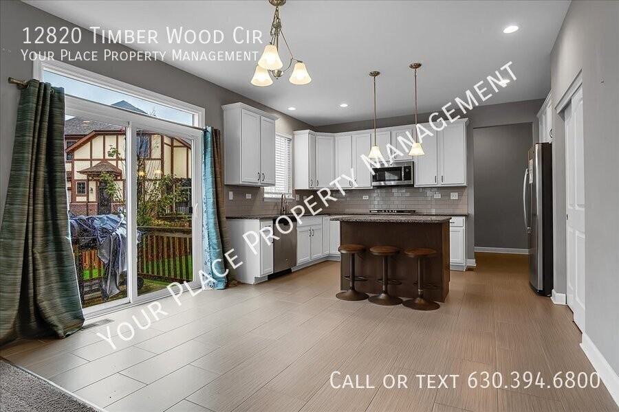 12820 Timber Wood Cir - Photo 7 of 37
