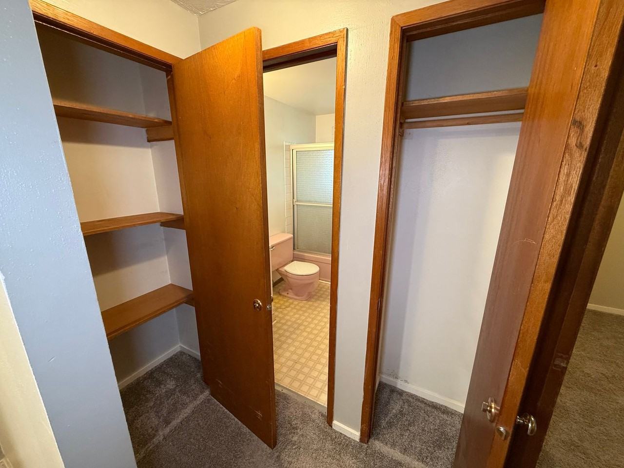 943 East Augusta Avenue - Photo 5 of 8
