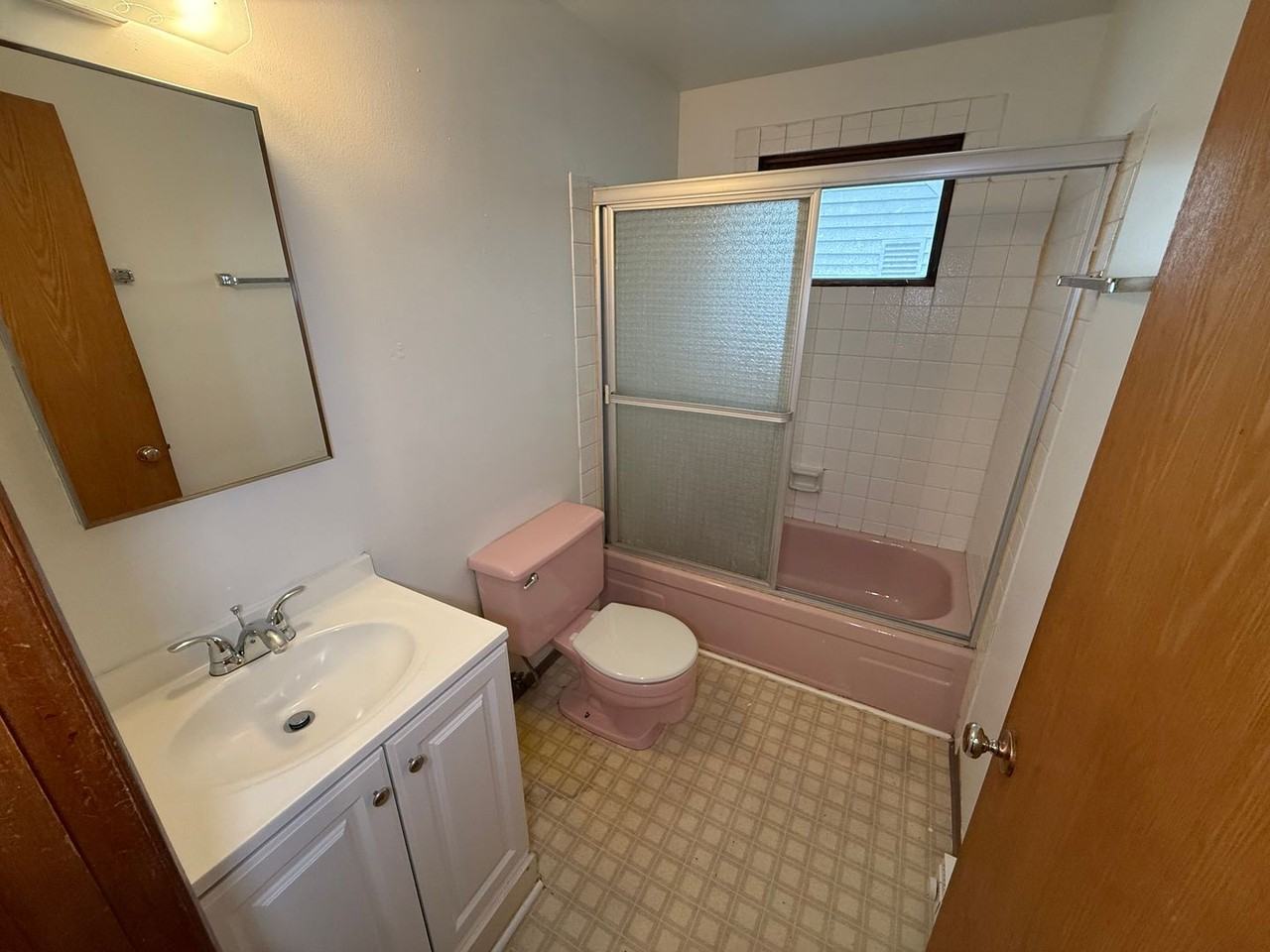 943 East Augusta Avenue - Photo 6 of 8