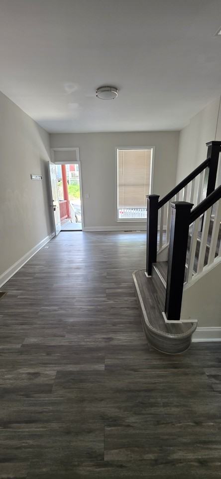 2723 W Lafayette Ave - Photo 2 of 9