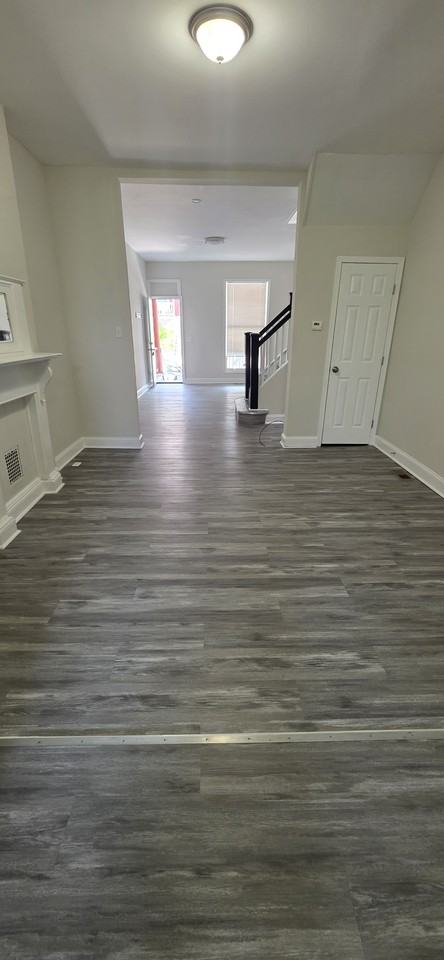 2723 W Lafayette Ave - Photo 3 of 9