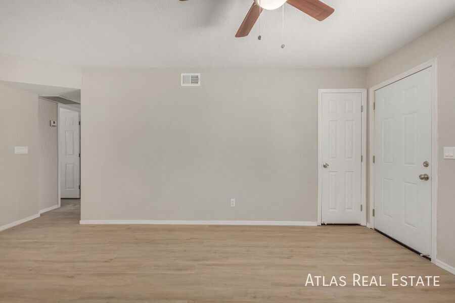 1011 E Commonwealth Pl #3 - Photo 4 of 20