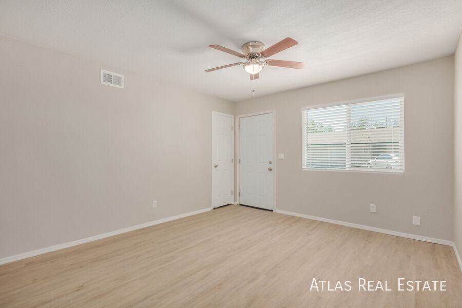 1011 E Commonwealth Pl #3 - Photo 6 of 20