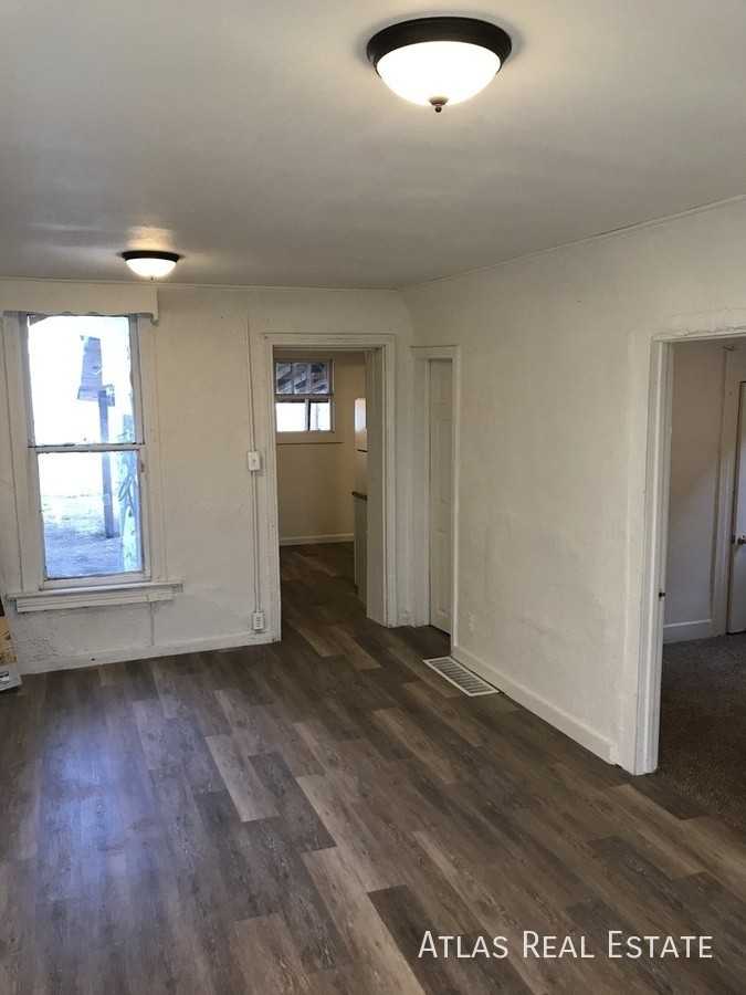 4718 N Josephine St - Photo 6 of 17