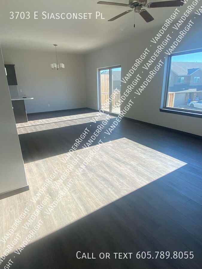 3703 E Siasconset Pl - Photo 4 of 14
