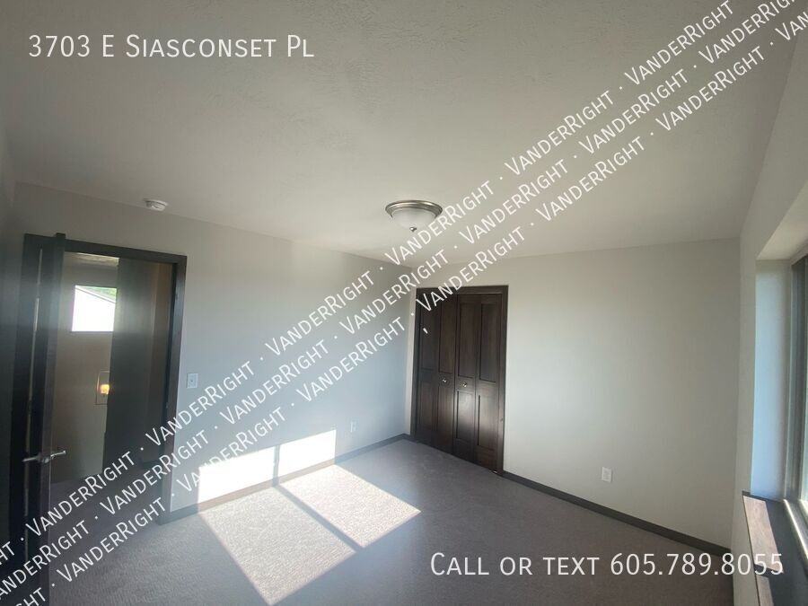 3703 E Siasconset Pl - Photo 5 of 14