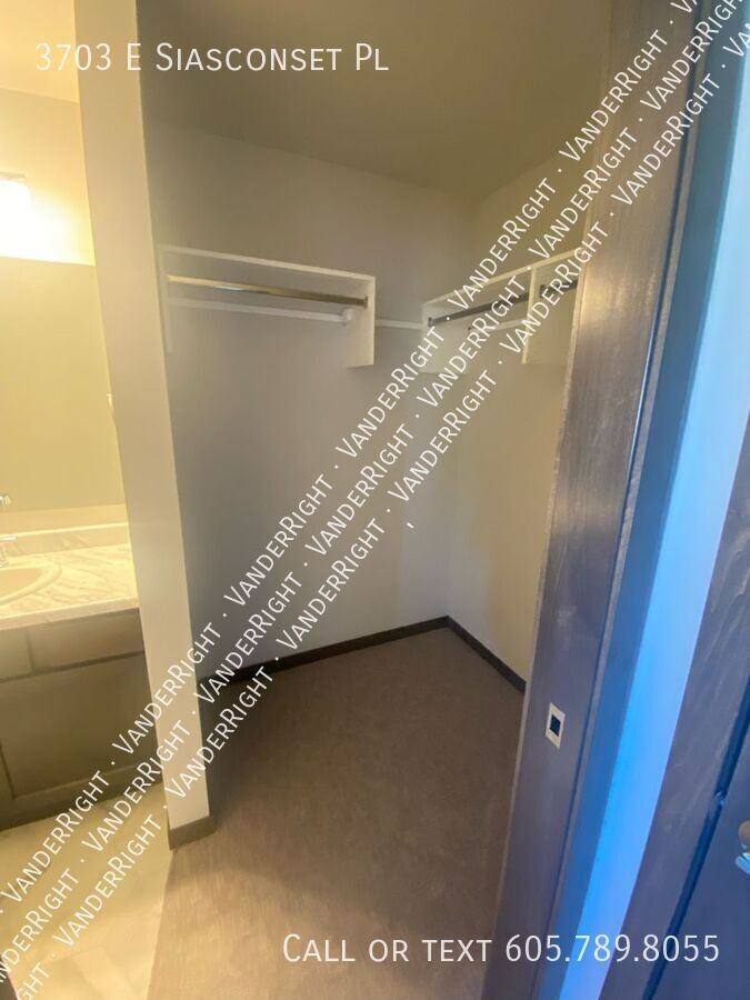 3703 E Siasconset Pl - Photo 6 of 14